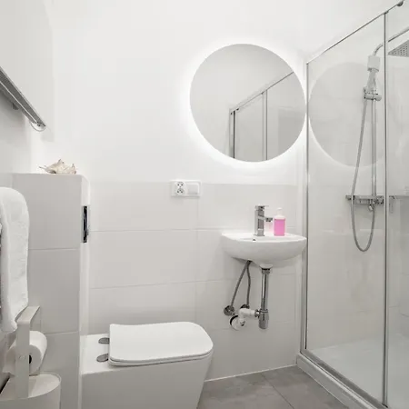 M&j - Sempolowska Obok Lpp Gdańsk